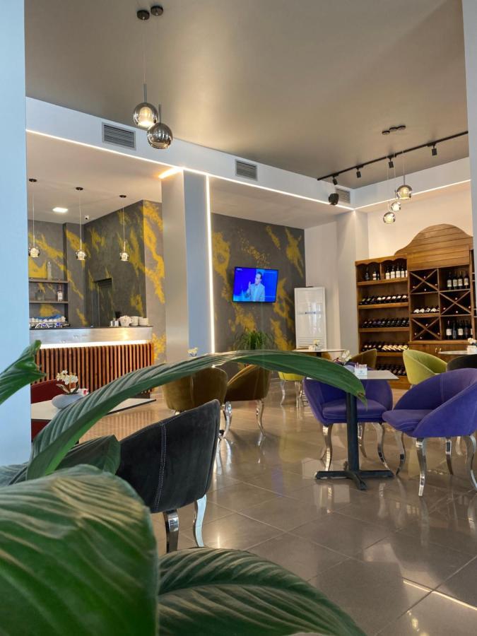 גולם Atrium Deluxe Resort מראה חיצוני תמונה