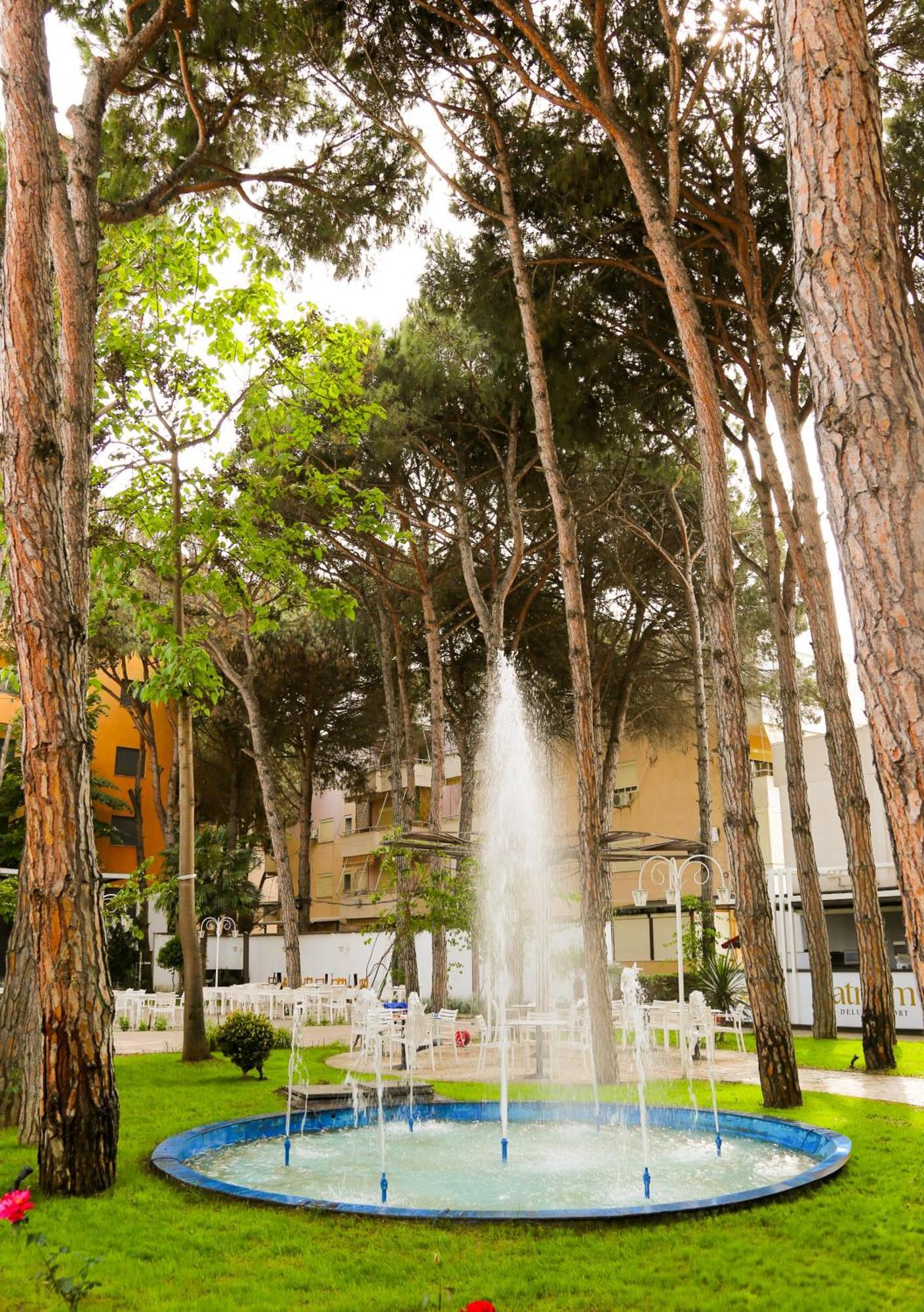 גולם Atrium Deluxe Resort מראה חיצוני תמונה